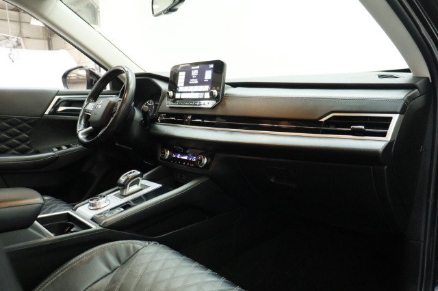 Used 2022 Mitsubishi Outlander SEL FWD image 21
