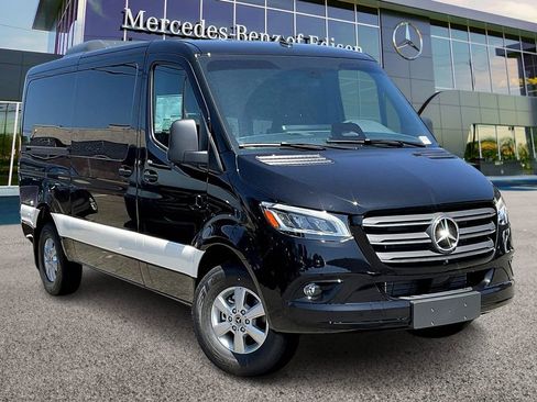 New 2025 Mercedes-Benz Sprinter 144 Cargo image 1