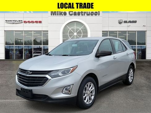 Used 2019 Chevrolet Equinox LS image 3