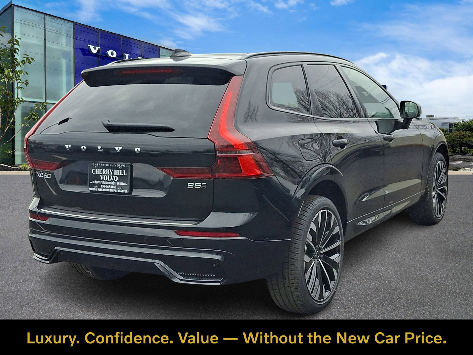 Certified 2026 Volvo XC60 B5 Ultra w/ Protection Package Premier AWD/4WD image 5