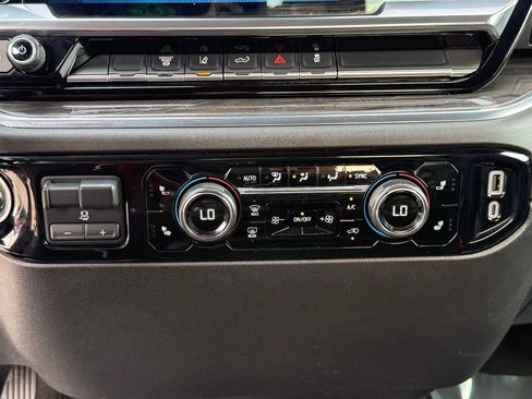 Used 2024 Chevrolet Silverado 2500 LTZ image 36