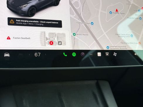 Used 2022 Tesla Model Y Performance AWD/4WD image 23