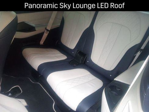 Used 2021 BMW ALPINA XB7 image 36