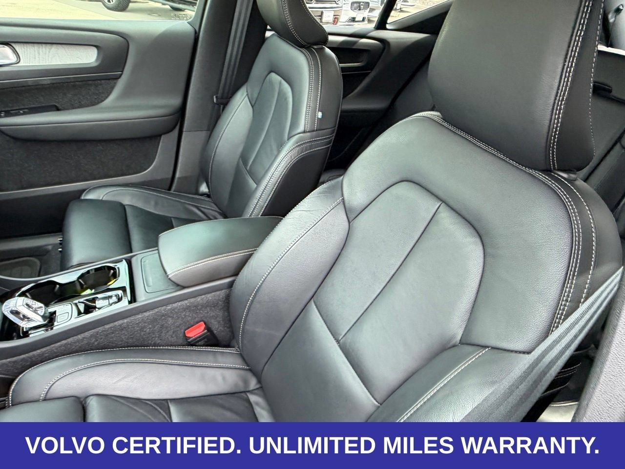 Certified 2024 Volvo XC40 B5 Plus w/ Protection Package Premier AWD/4WD image 30