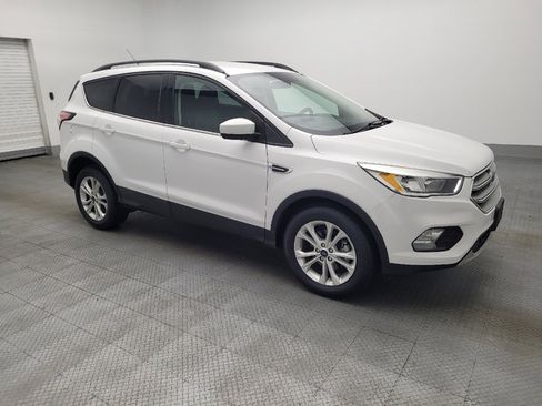 Used 2018 Ford Escape SE FWD image 11