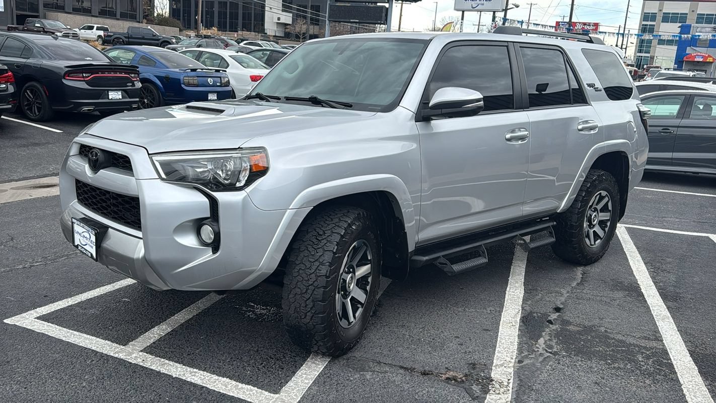 Used 2019 Toyota 4Runner TRD Off-Road Premium AWD/4WD image 7