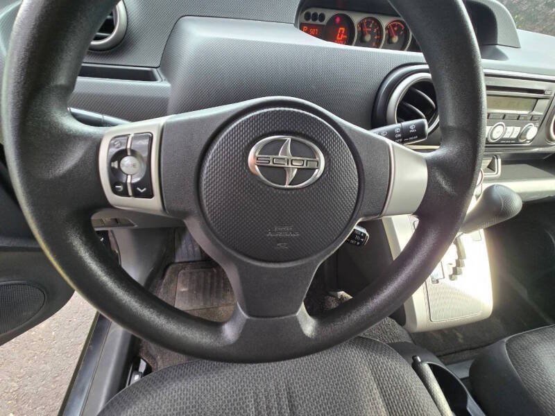 Used 2008 Scion xB FWD image 16
