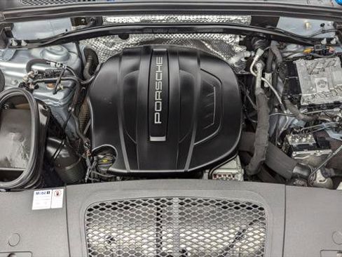 Used 2019 Porsche Macan image 31