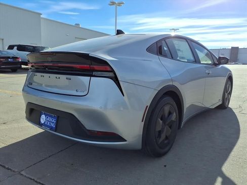 New 2026 Toyota Prius LE AWD/4WD image 5