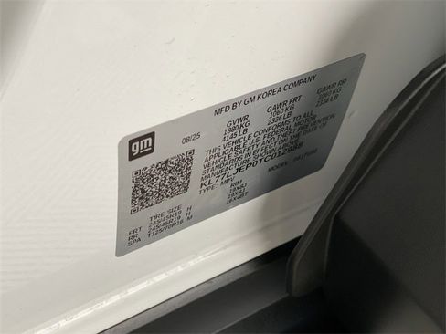 Certified 2026 Chevrolet Trax RS image 37