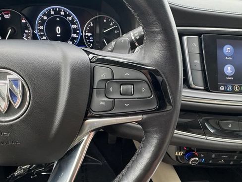 Used 2022 Buick Enclave Avenir AWD/4WD image 33