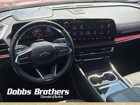 Used 2025 Chevrolet Traverse Z71 w/ Enhanced Driving Package AWD/4WD image 16