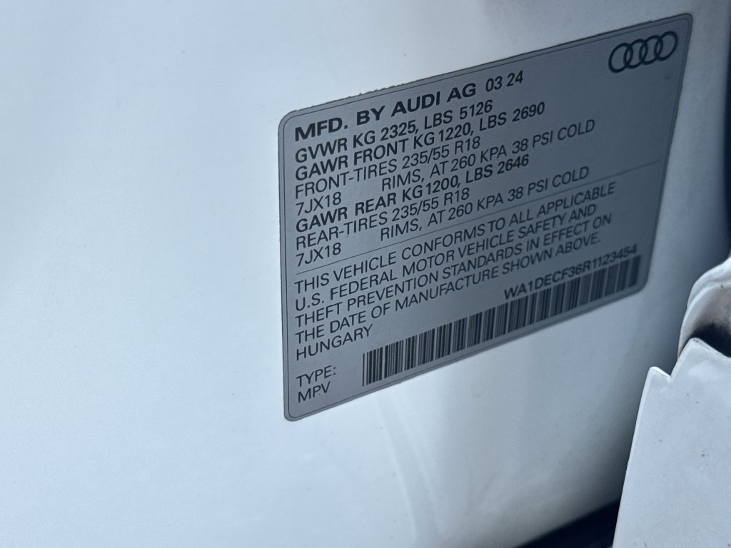 Used 2024 Audi Q3 2.0T Premium AWD/4WD image 24