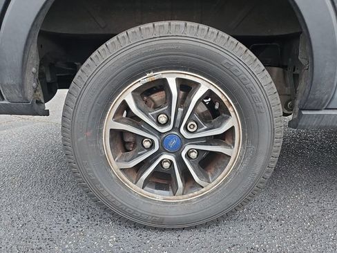 Used 2022 Ford E-Transit Low Roof image 9