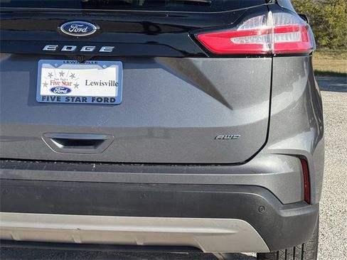 Used 2022 Ford Edge SEL w/ Convenience Package image 7