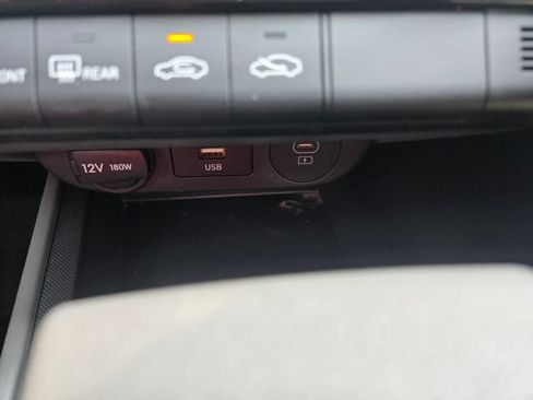 Used 2024 Hyundai Elantra SEL FWD image 20