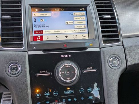 Used 2017 Ford Taurus SHO image 27