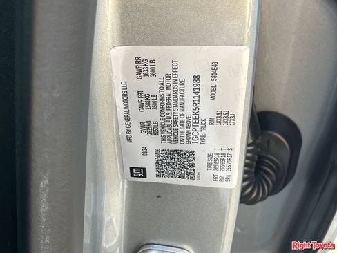 Used 2024 Chevrolet Colorado Trail Boss AWD/4WD image 32