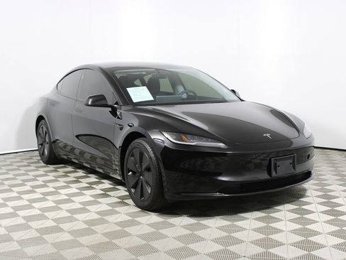 Used 2024 Tesla Model 3 Standard Range RWD image 18