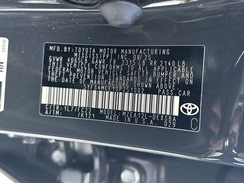 Used 2025 Toyota Corolla SE image 34