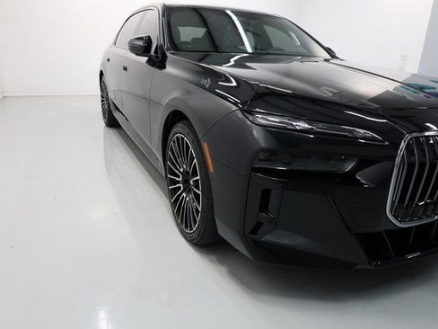 Used 2024 BMW 760i xDrive w/ Executive Package AWD/4WD image 62