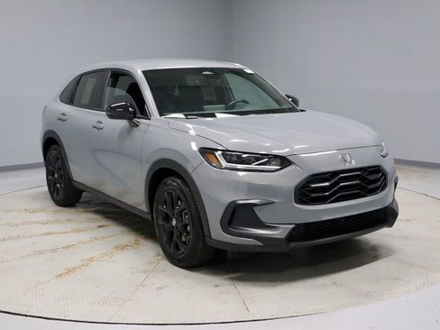 Used 2025 Honda HR-V Sport image 1