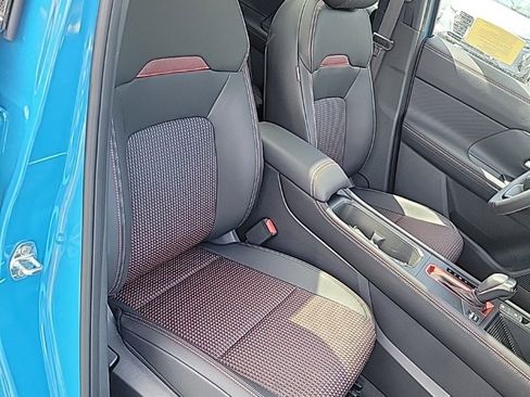 New 2025 Nissan Kicks SR w/ SR Premium Package image 32