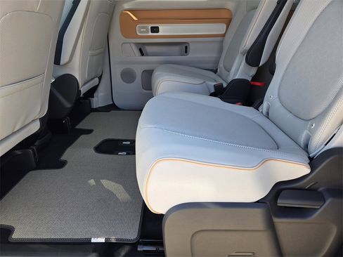 New 2025 Volkswagen ID. Buzz 1st Edition image 23