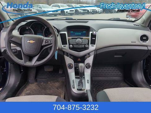 Used 2012 Chevrolet Cruze LS w/ Connectivity Package image 16