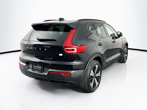 Used 2023 Volvo XC40 Recharge Plus image 9