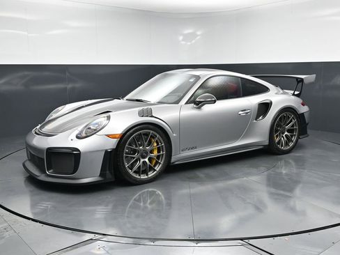 Certified 2018 Porsche 911 GT2 RS RWD image 1