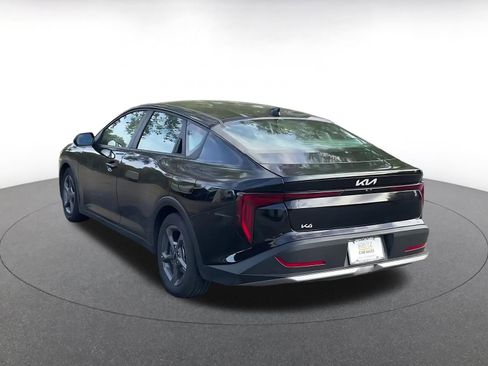Used 2025 Kia K4 LXS image 10