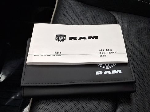 Used 2019 RAM 1500 Laramie image 29