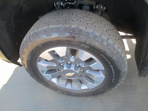 Certified 2024 Chevrolet Silverado 2500 Custom w/ Custom Value Package image 14