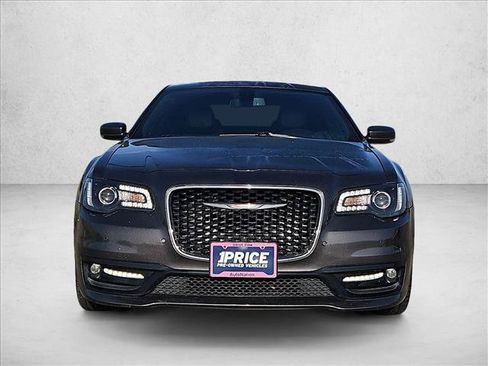 Used 2021 Chrysler 300 S w/ S Model Appearance Package RWD image 2