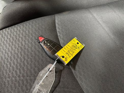 Used 2019 RAM 1500 Express w/ Express Value Package image 32