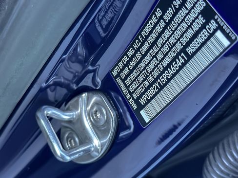 Used 2023 Porsche Taycan 4S image 28