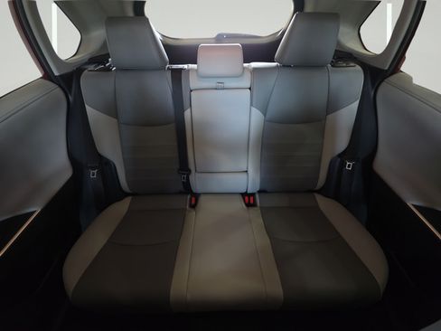 Used 2021 Toyota RAV4 Limited AWD/4WD image 27