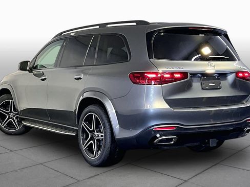 New 2026 Mercedes-Benz GLS 450 4MATIC image 3