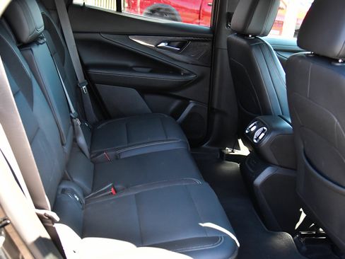 Used 2024 Chevrolet Blazer EV LT AWD/4WD image 52