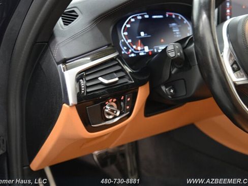 Used 2022 BMW M550i xDrive xDrive w/ Executive Package image 28