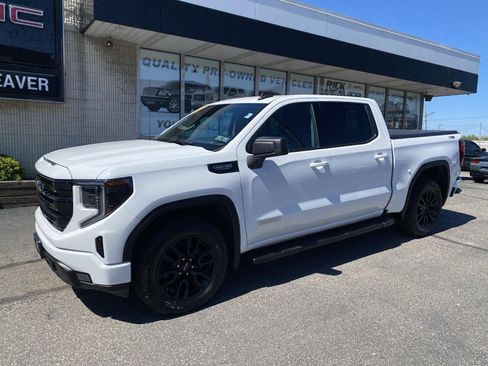 Certified 2025 GMC Sierra 1500 Elevation w/ Preferred Package AWD/4WD image 2