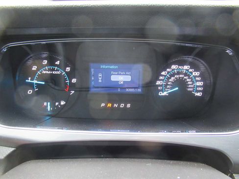 Used 2018 Ford Taurus SEL image 22