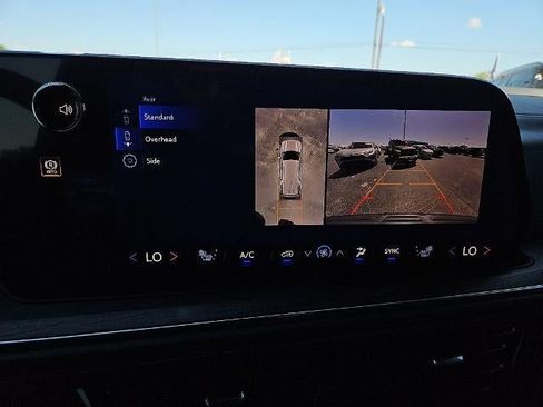 Used 2026 Chevrolet Tahoe LT RWD image 27