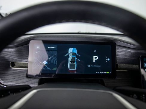 Used 2023 Rivian R1T Adventure image 18