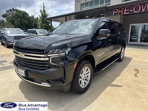 Used 2023 Chevrolet Suburban LT AWD/4WD image 4