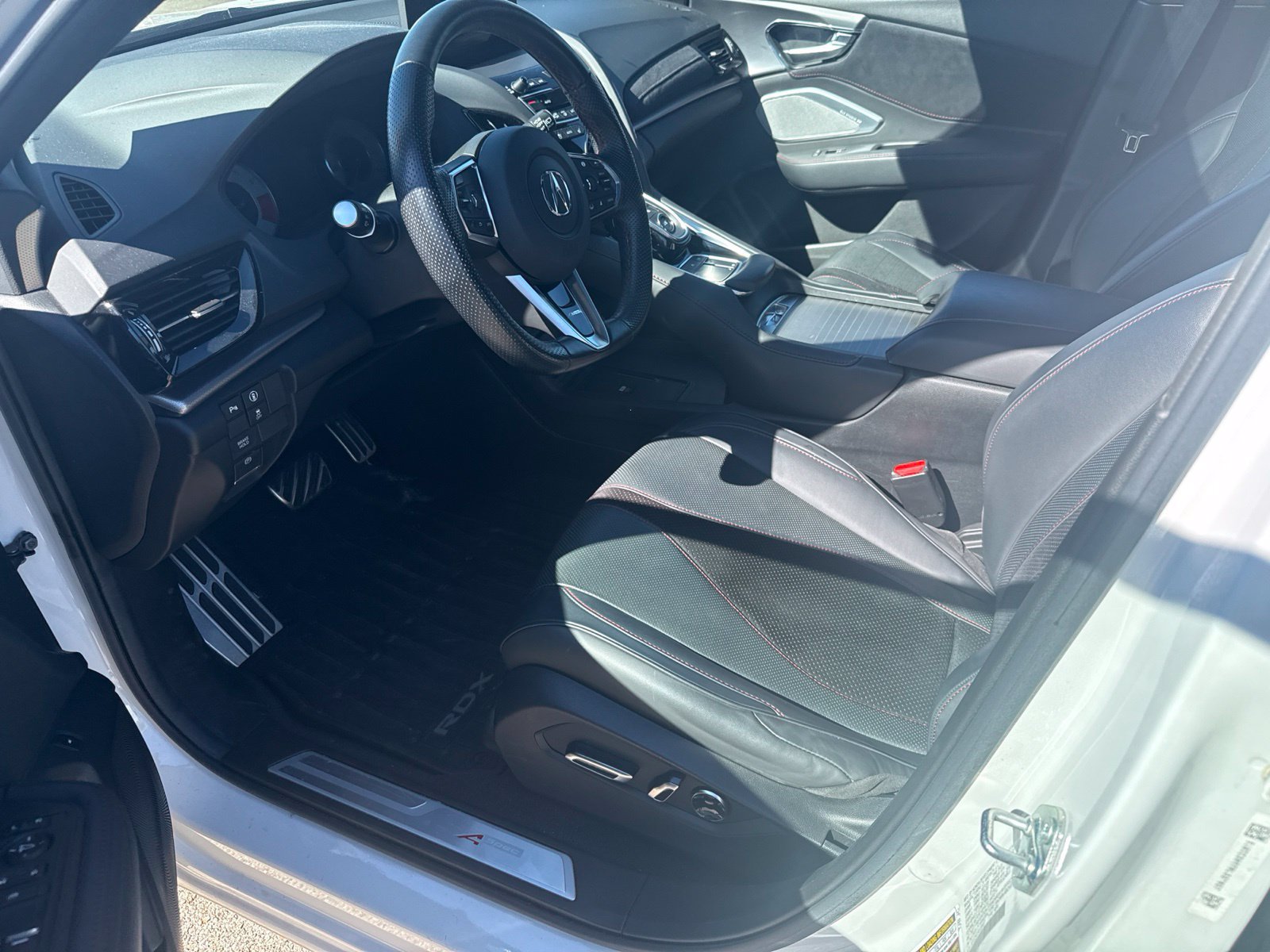 Used 2024 Acura RDX w/ Advance Package AWD/4WD image 9