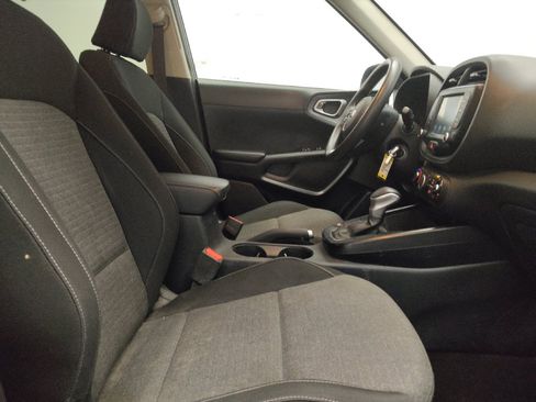 Used 2021 Kia Soul S FWD image 21
