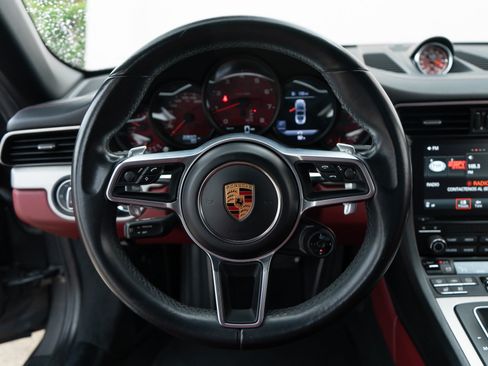 Used 2017 Porsche 911 Targa 4S AWD/4WD image 10