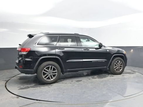 Used 2020 Jeep Grand Cherokee Laredo w/ Quick Order Package 2BN North AWD/4WD image 2